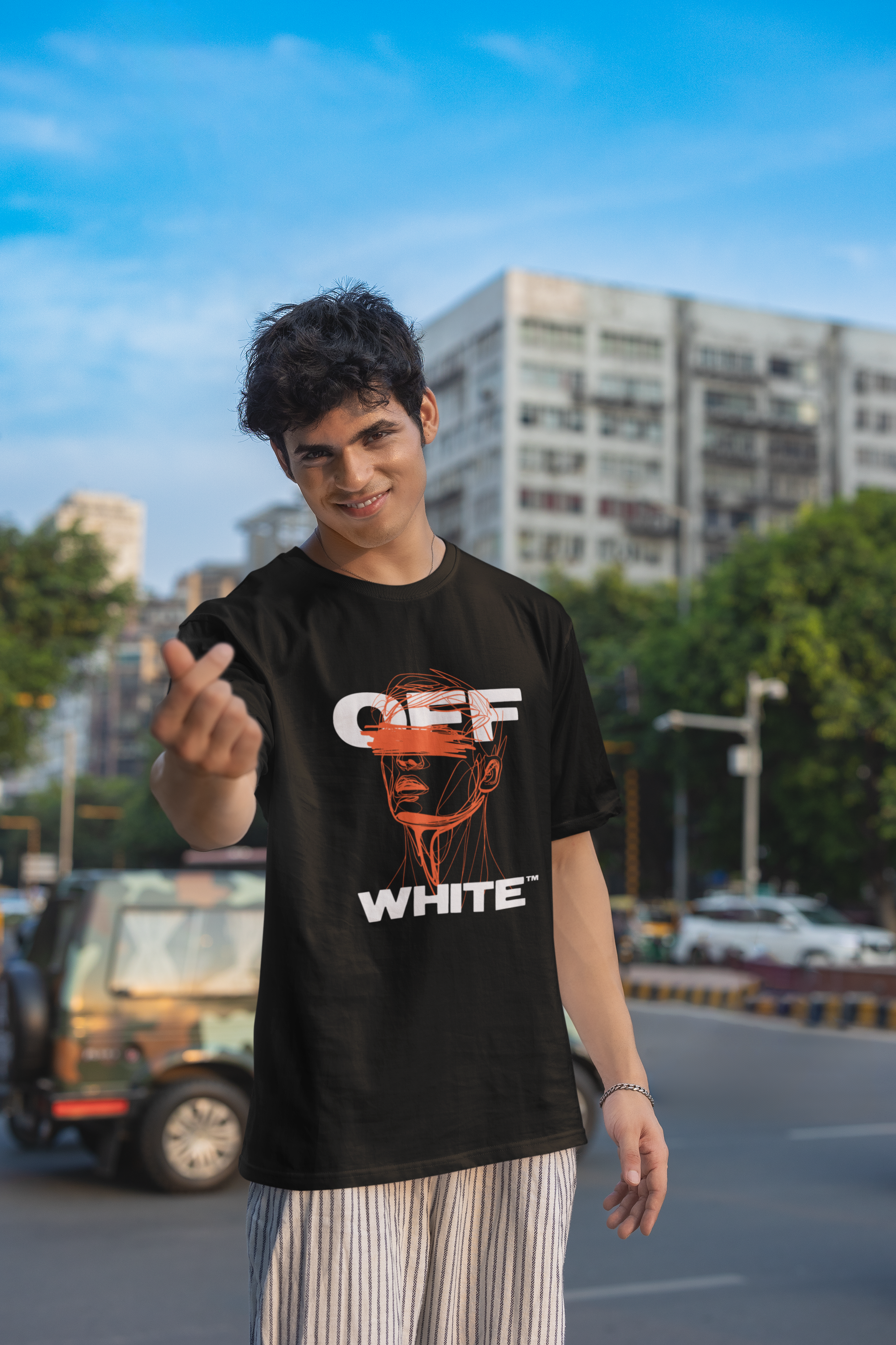 Men's Black Off White Oversized Printed T-shirt